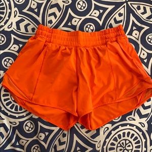 Hotty Hot Short II Long 4”. Size 6